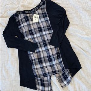 L u c k y  B r a n d • Plaid split back top